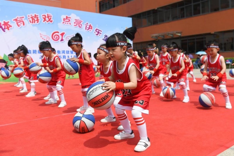 羽毛球公开赛进入关键轮次